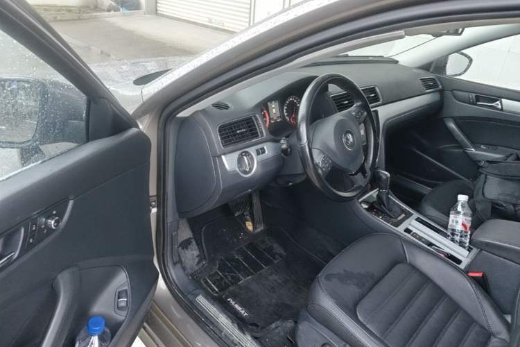 Used Volkswagen Passat 2015 1.8TSI DSG Prestige Edition Driver Seat