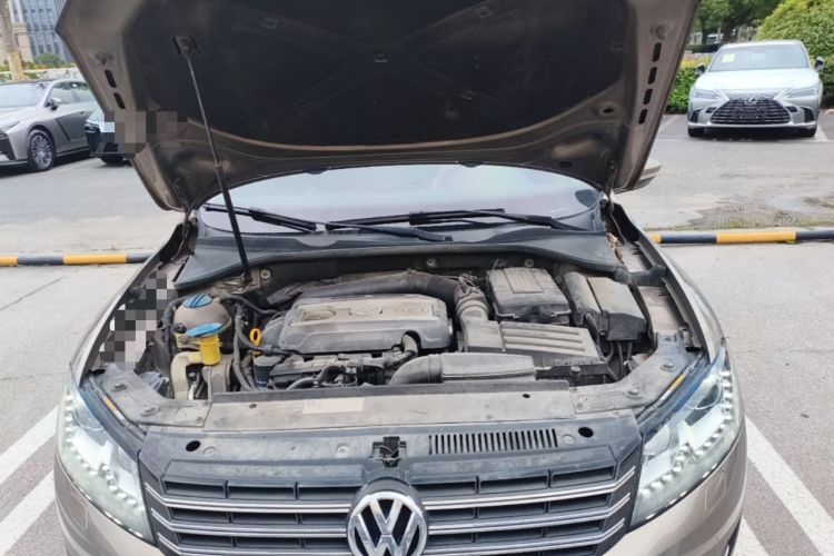 Used Volkswagen Passat 2015 1.8TSI DSG Prestige Edition Engine Bay