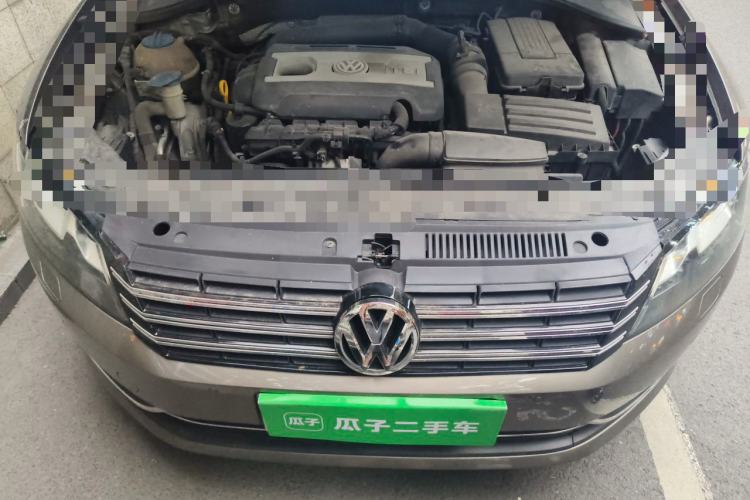 Used Volkswagen Passat 2015 1.8TSI DSG Prestige Edition Engine Bay