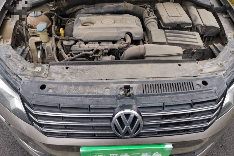 Used Volkswagen Passat 2015 1.8TSI DSG Prestige Edition Engine Bay