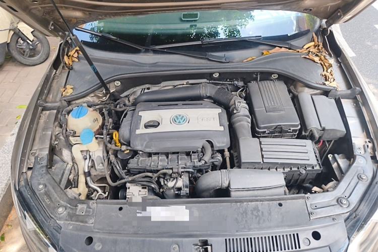 Used Volkswagen Passat 2015 1.8TSI DSG Prestige Edition Engine Bay