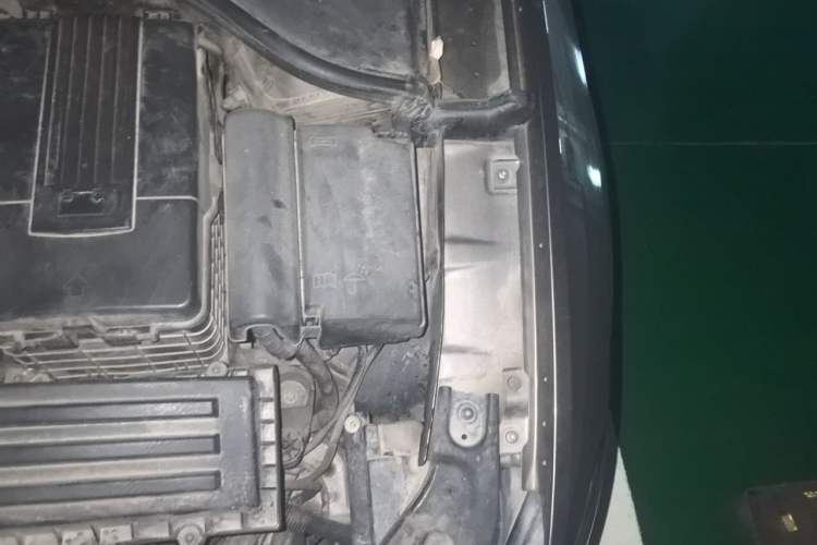 Used Volkswagen Passat 2015 1.8TSI DSG Prestige Edition Engine Bay Left