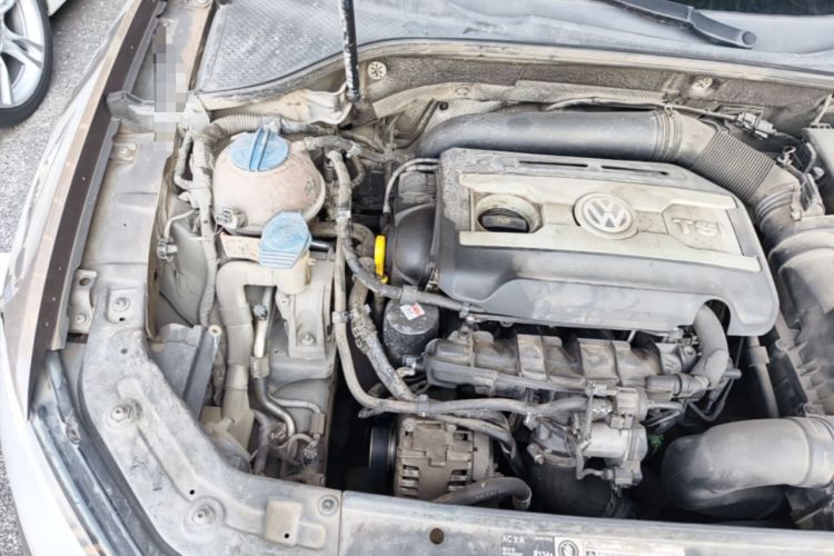 Used Volkswagen Passat 2015 1.8TSI DSG Prestige Edition Engine Bay Right