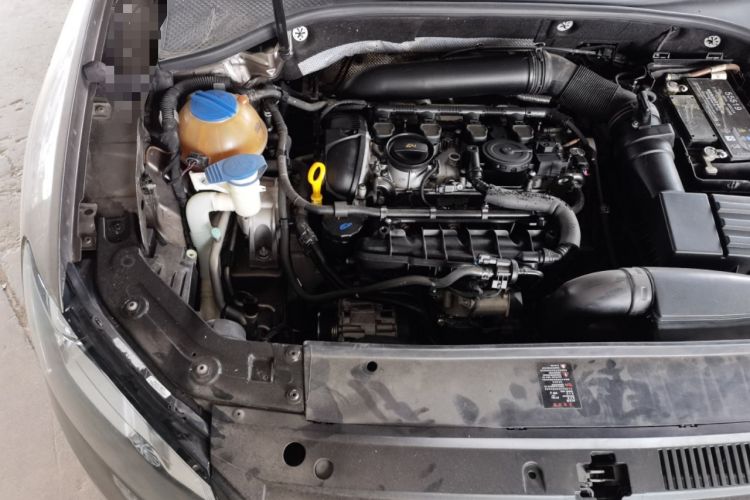 Used Volkswagen Passat 2015 1.8TSI DSG Prestige Edition Engine Bay Right
