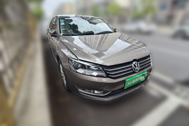 Used Volkswagen Passat 2015 1.8TSI DSG Prestige Edition Front Right 45 Deg