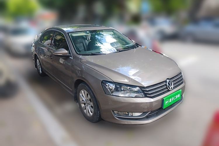 Used Volkswagen Passat 2015 1.8TSI DSG Prestige Edition Front Right 45 Deg
