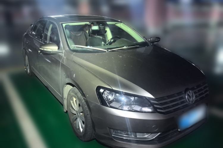 Used Volkswagen Passat 2015 1.8TSI DSG Prestige Edition Front Right 45 Deg