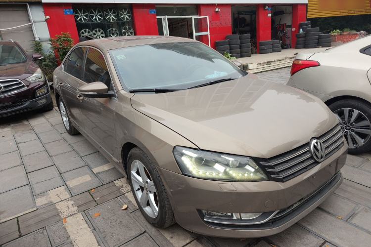 Used Volkswagen Passat 2015 1.8TSI DSG Prestige Edition Front Right 45 Deg