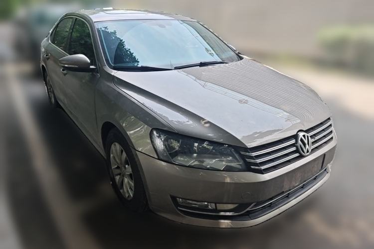 Used Volkswagen Passat 2015 1.8TSI DSG Prestige Edition Front Right 45 Deg