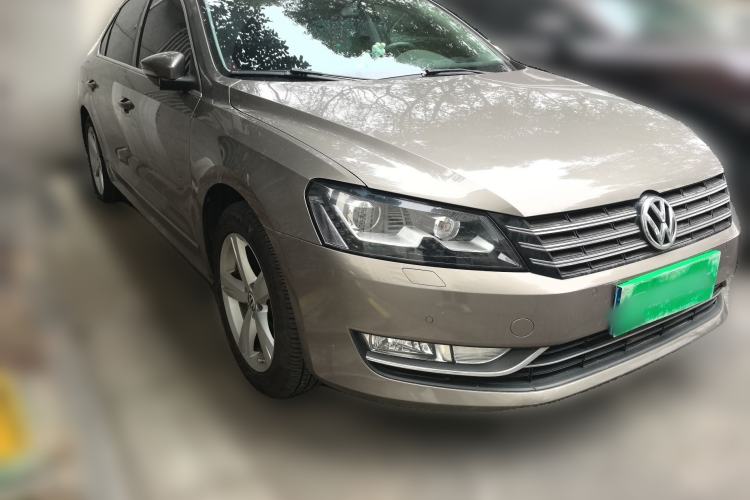 Used Volkswagen Passat 2015 1.8TSI DSG Prestige Edition Front Right 45 Deg
