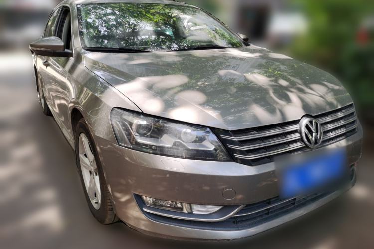 Used Volkswagen Passat 2015 1.8TSI DSG Prestige Edition Front Right 45 Deg