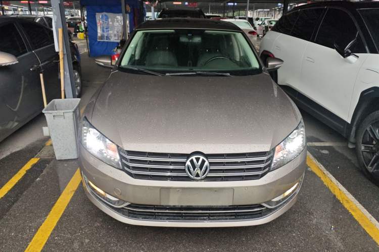 Used Volkswagen Passat 2015 1.8TSI DSG Prestige Edition Front