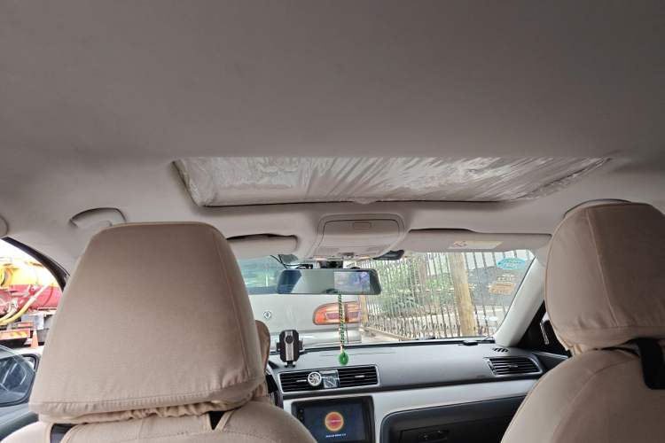 Used Volkswagen Passat 2015 1.8TSI DSG Prestige Edition Headliner