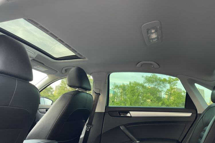 Used Volkswagen Passat 2015 2.0 TSI DSG Prestige Edition Headliner