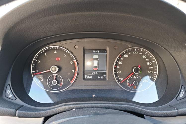 Used Volkswagen Passat 2015 1.8TSI DSG Prestige Edition Instrument Cluster