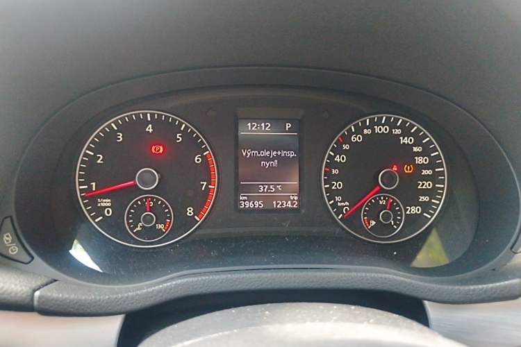 Used Volkswagen Passat 2015 1.8TSI DSG Prestige Edition Instrument Cluster