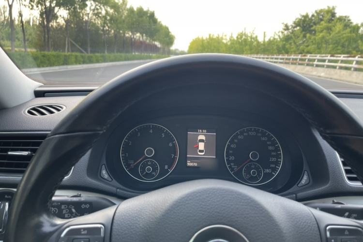 Used Volkswagen Passat 2015 2.0 TSI DSG Prestige Edition Instrument Cluster
