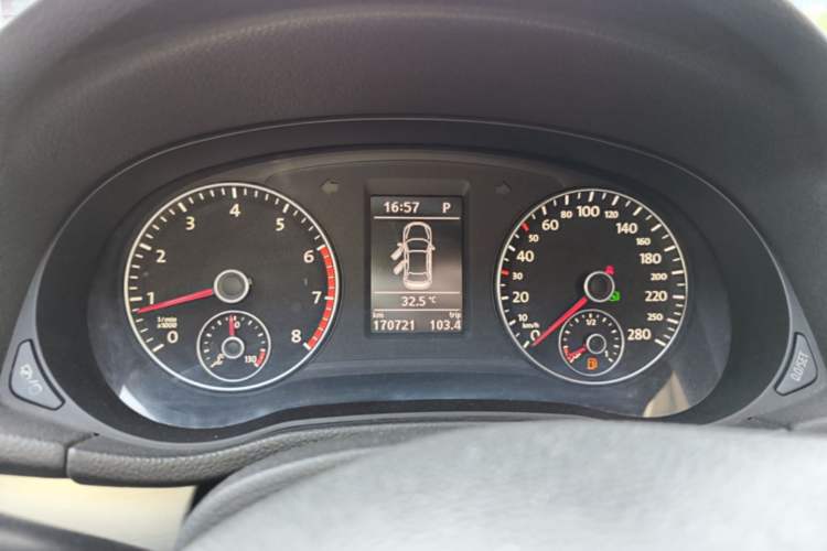 Used Volkswagen Passat 2015 1.8TSI DSG Prestige Edition Instrument Cluster