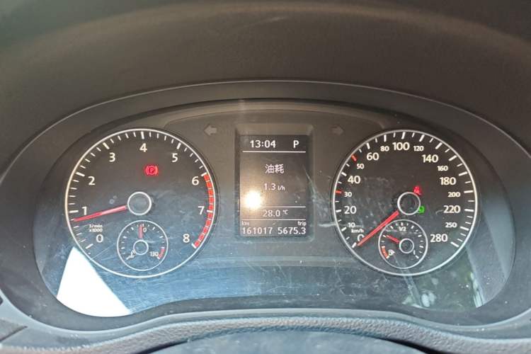 Used Volkswagen Passat 2015 1.8TSI DSG Prestige Edition Instrument Cluster