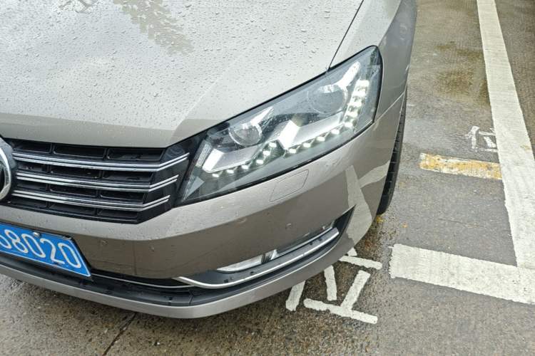 Used Volkswagen Passat 2015 1.8TSI DSG Prestige Edition Left Front Headlight