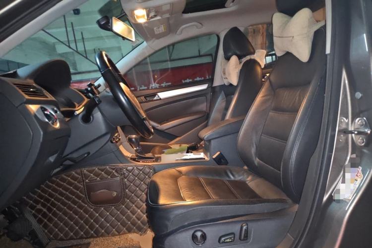 Used Volkswagen Passat 2015 1.8TSI DSG Prestige Edition Left Front Seat