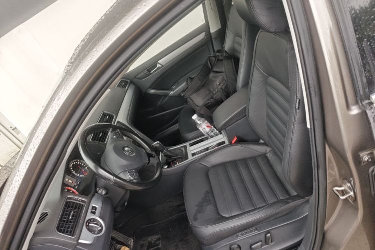 Used Volkswagen Passat 2015 1.8TSI DSG Prestige Edition Left Front Seat