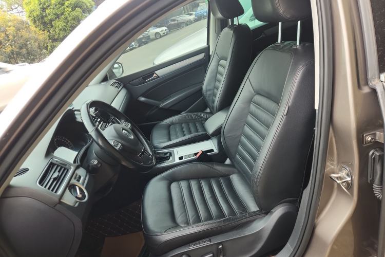 Used Volkswagen Passat 2015 1.8TSI DSG Prestige Edition Left Front Seat