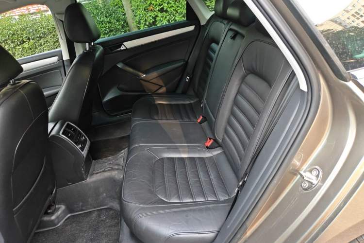 Used Volkswagen Passat 2015 2.0 TSI DSG Prestige Edition Left Rear Seat