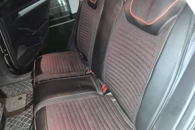 Used Volkswagen Passat 2015 1.8TSI DSG Prestige Edition Left Rear Seat