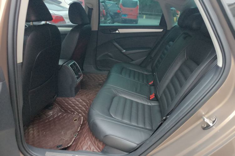 Used Volkswagen Passat 2015 1.8TSI DSG Prestige Edition Left Rear Seat