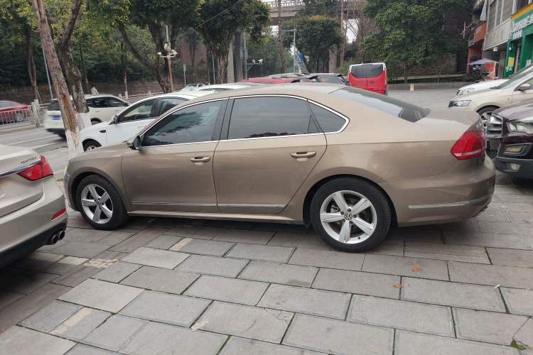 Used Volkswagen Passat 2015 1.8TSI DSG Prestige Edition Left Side