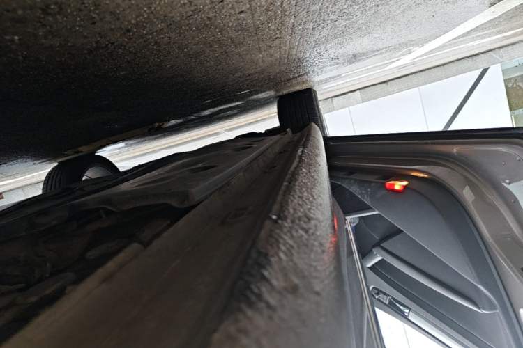 Used Volkswagen Passat 2015 1.8TSI DSG Prestige Edition Left Side Sill