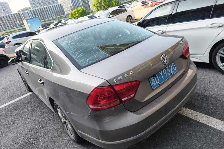 Used Volkswagen Passat 2015 1.8TSI DSG Prestige Edition Rear Left 45 Deg
