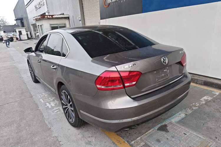 Used Volkswagen Passat 2015 1.8TSI DSG Prestige Edition Rear Left 45 Deg