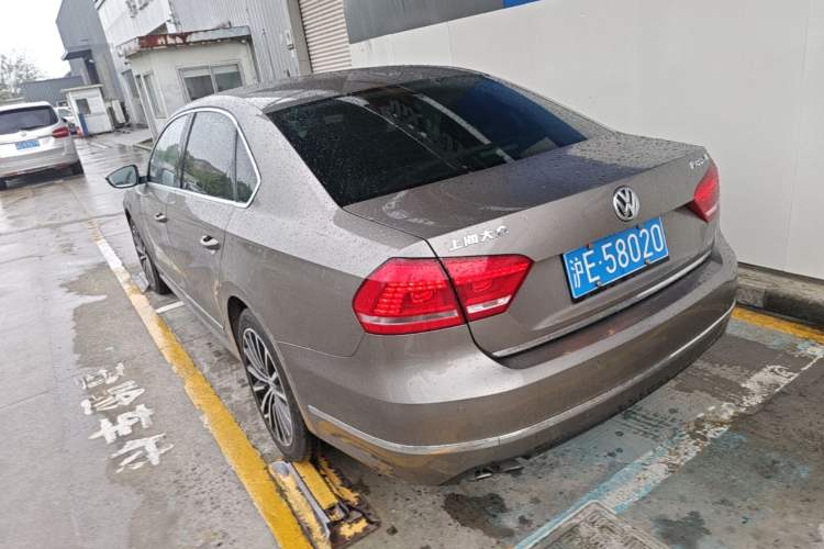 Used Volkswagen Passat 2015 1.8TSI DSG Prestige Edition Rear Left 45 Deg