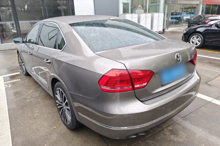 Used Volkswagen Passat 2015 1.8TSI DSG Prestige Edition Rear Left 45 Deg