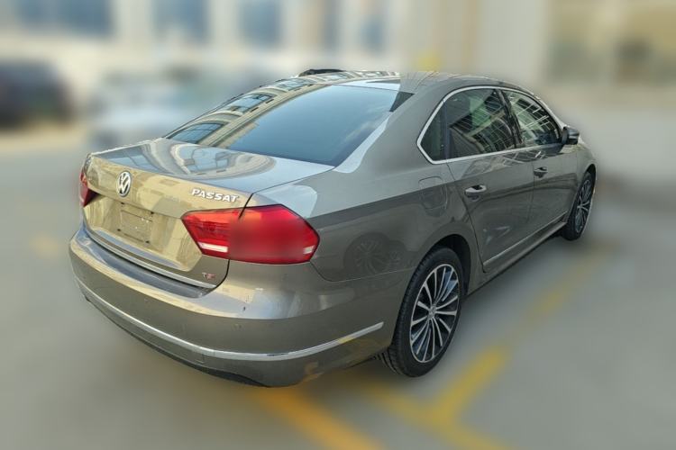 Used Volkswagen Passat 2015 1.8TSI DSG Prestige Edition Rear Right 45 Deg