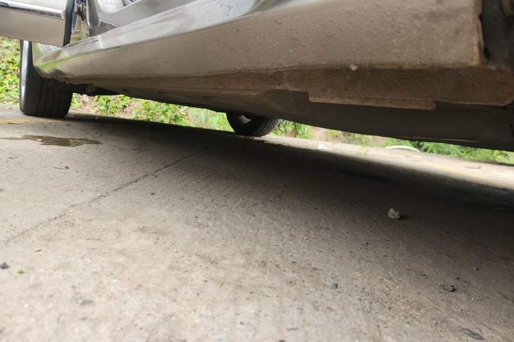Used Volkswagen Passat 2015 1.8TSI DSG Prestige Edition Right Side Sill