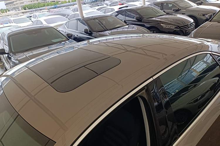 Used Volkswagen Passat 2015 1.8TSI DSG Prestige Edition Roof