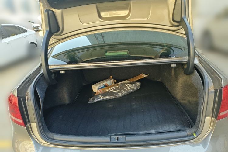 Used Volkswagen Passat 2015 1.8TSI DSG Prestige Edition Trunk