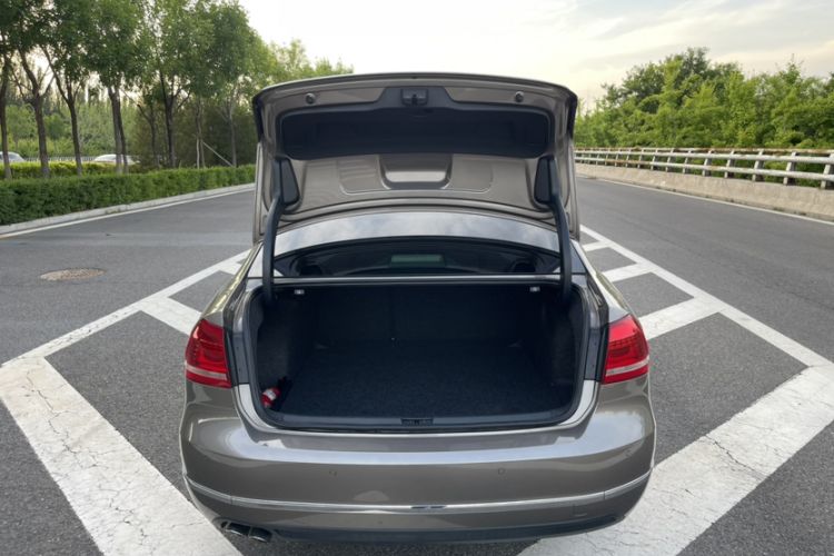 Used Volkswagen Passat 2015 2.0 TSI DSG Prestige Edition Trunk