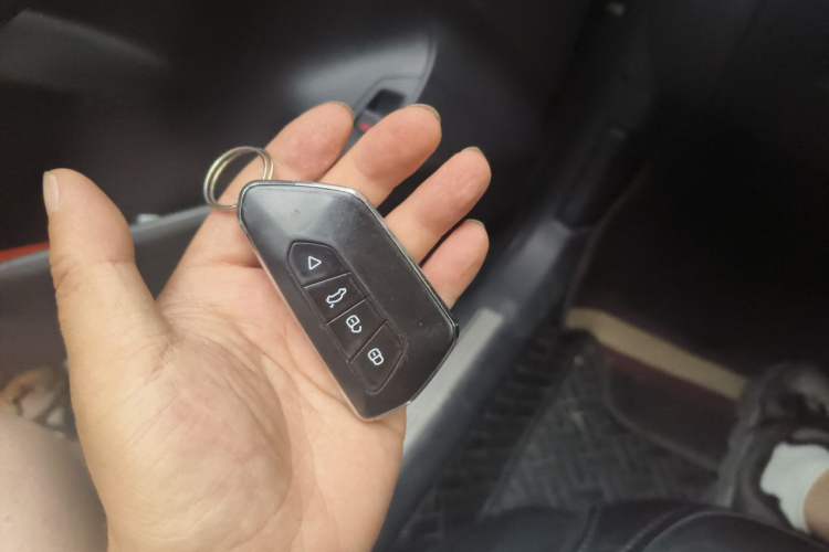 Used Volkswagen Passat 2015 1.8TSI DSG Prestige Edition Vehicle Key