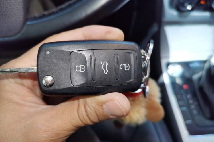 Used Volkswagen Passat 2015 1.8TSI DSG Prestige Edition Vehicle Key
