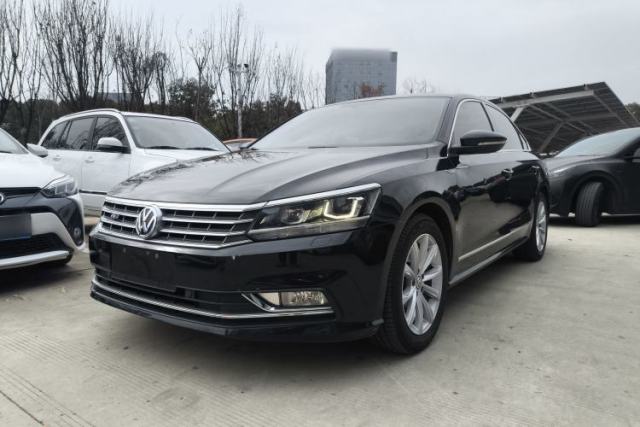 Ojetý Volkswagen Passat 2016 330TSI DSG Prestige Edition