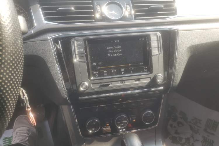 Used Volkswagen Passat 2016 280TSI DSG Prestige Edition Audio And AC Panel