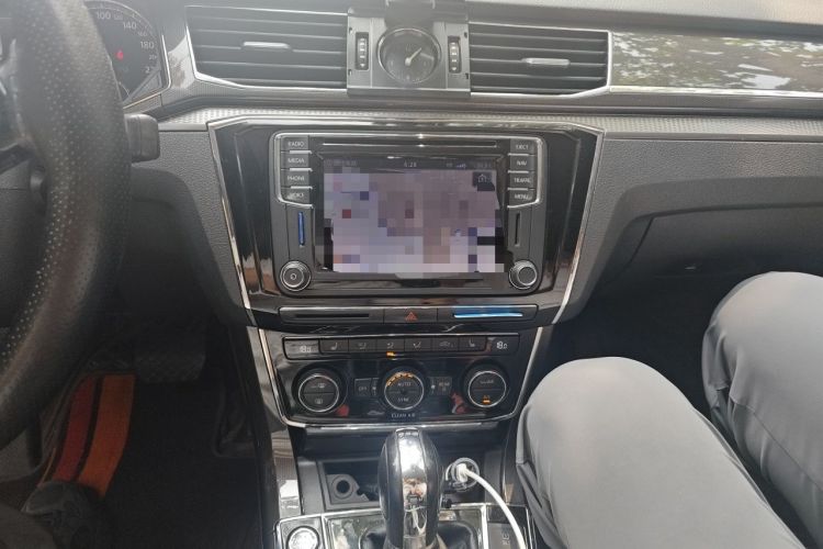 Used Volkswagen Passat 2016 380TSI DSG Prestige Edition Audio And AC Panel
