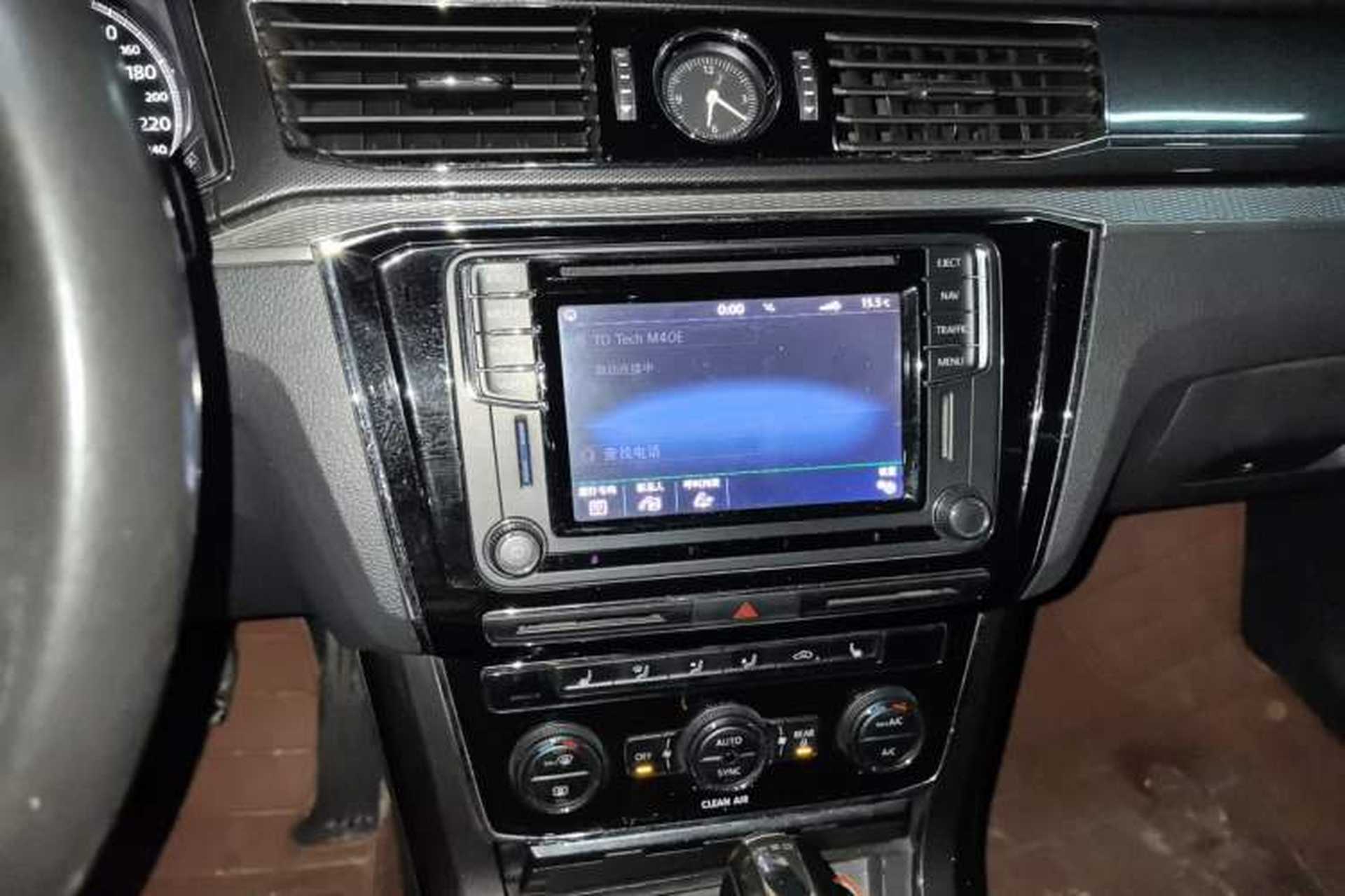 Used Volkswagen Passat 2016 330TSI DSG Prestige Edition Audio And AC Panel