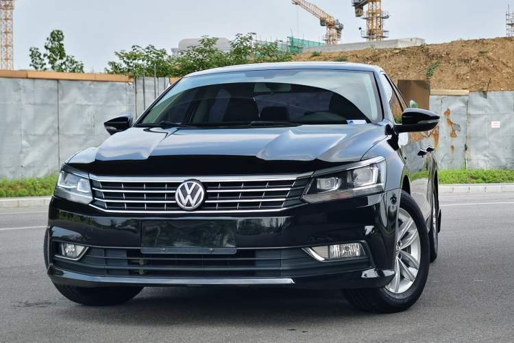 Used Volkswagen Passat 2016 330TSI DSG Luxury Edition Guazi used car, China used car export, Used car for sale, Used  cars, Cheapest cars for sale
