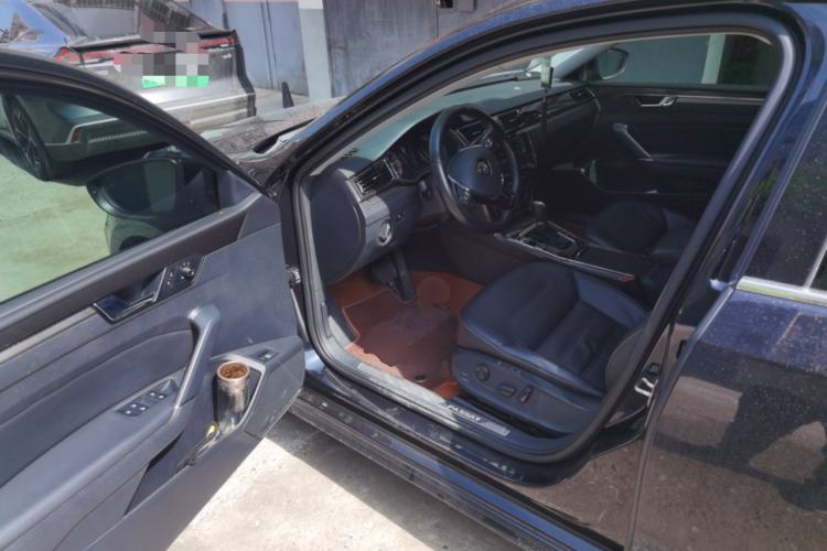 Used Volkswagen Passat 2016 330TSI DSG Prestige Edition Driver Seat
