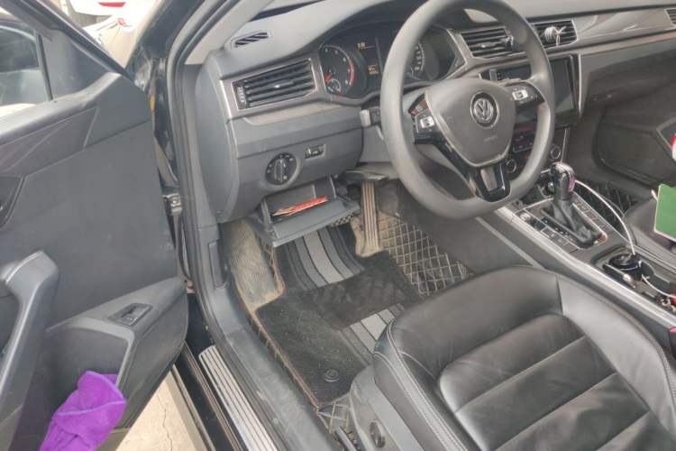 Used Volkswagen Passat 2016 1.8T Government Procurement Version (CEA Engine + 6AT) Driver Seat